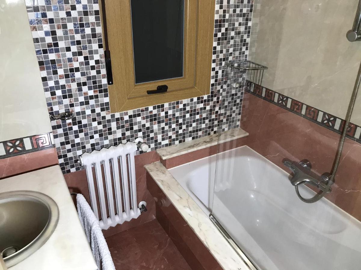 Nice Apartment Don Santiago Santiago de Compostela Bagian luar foto